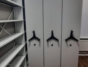 Проект архива с передвижными стеллажами площадью 9 м²