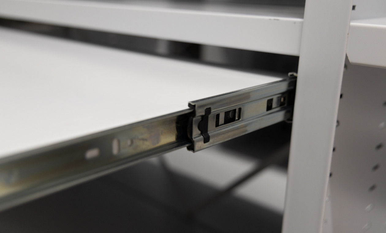 Выдвижение полки